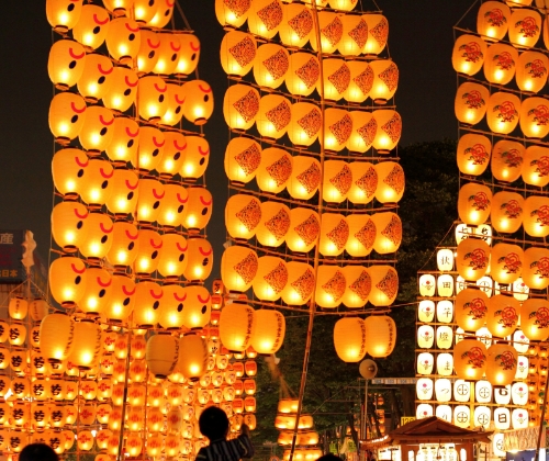 竿燈祭りの画像